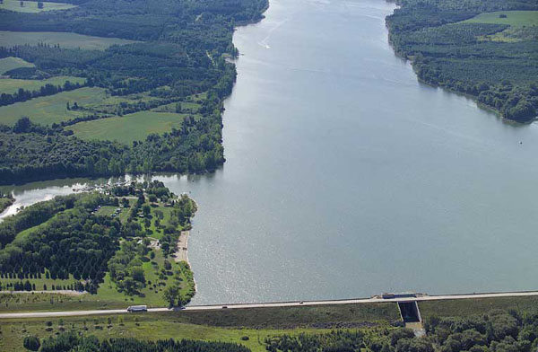 Aerial view of Wildwood Dam and Reservoir