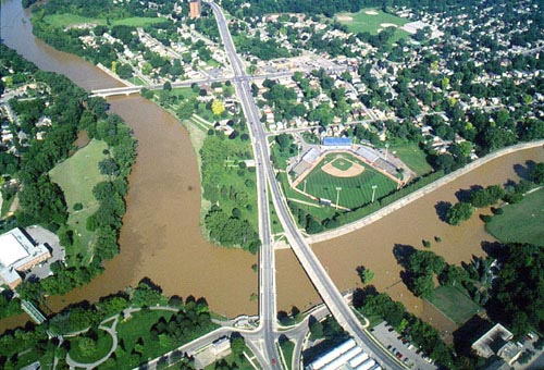 Aerial view of the Forks of the Thames and the West London Dyke during the July 2000 Flood